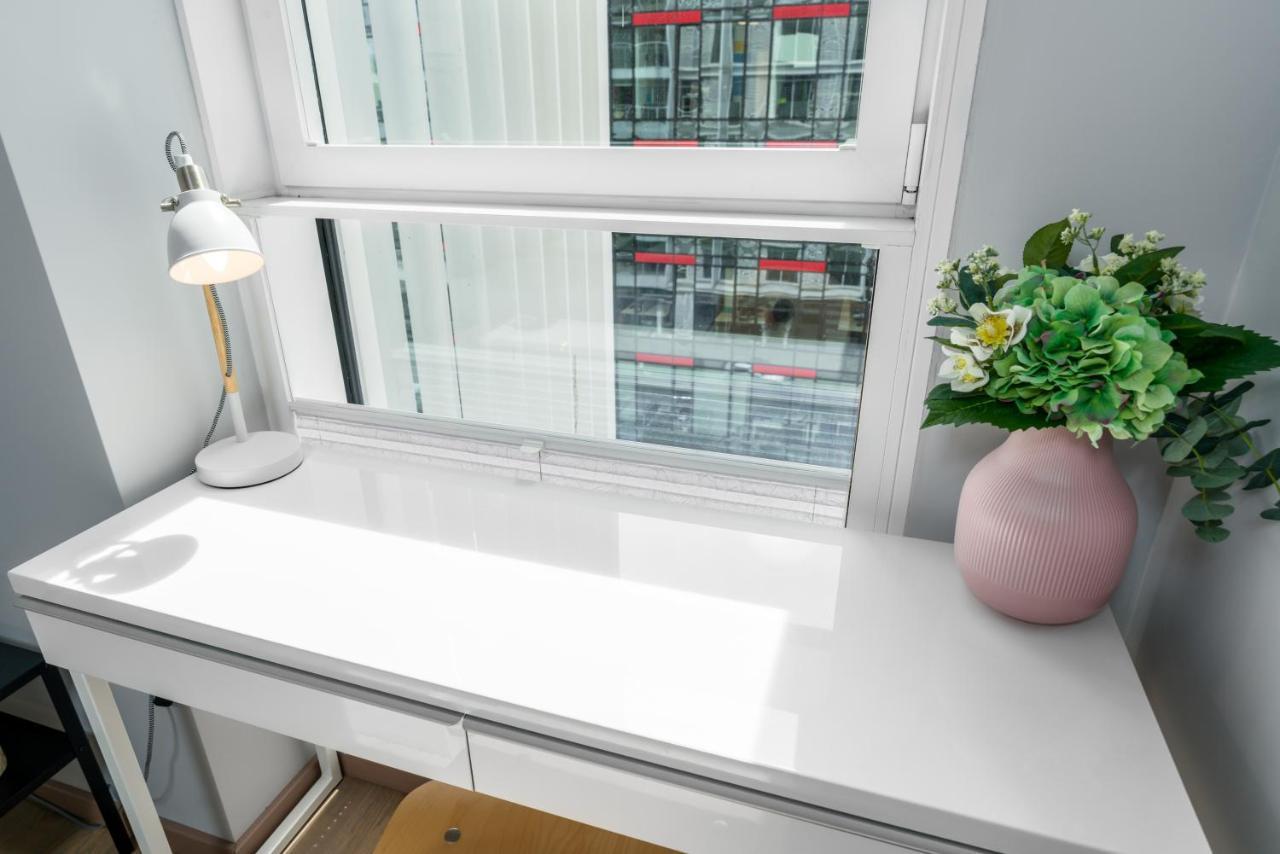Apartments Poznan Towarowa By Noclegi Renters Dış mekan fotoğraf