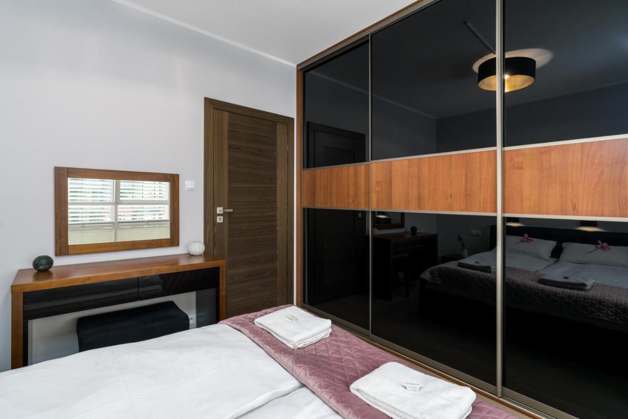 Apartments Poznan Towarowa By Noclegi Renters Dış mekan fotoğraf