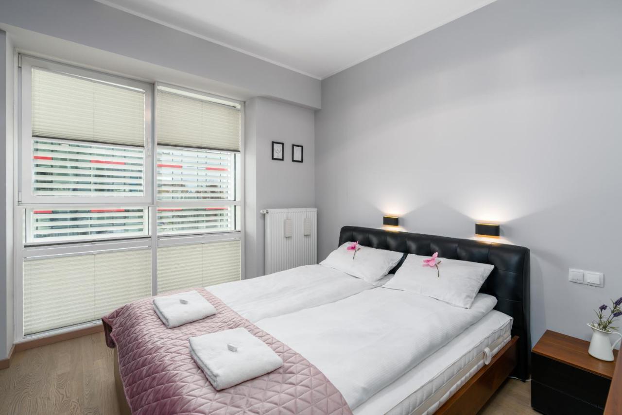 Apartments Poznan Towarowa By Noclegi Renters Dış mekan fotoğraf