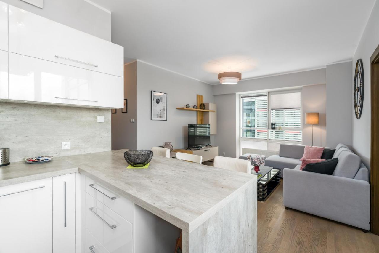 Apartments Poznan Towarowa By Noclegi Renters Dış mekan fotoğraf