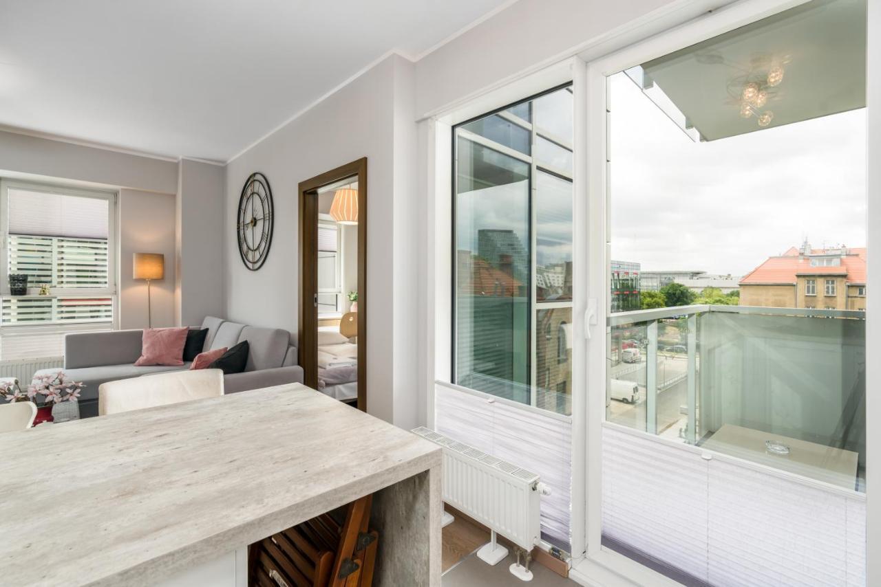 Apartments Poznan Towarowa By Noclegi Renters Dış mekan fotoğraf